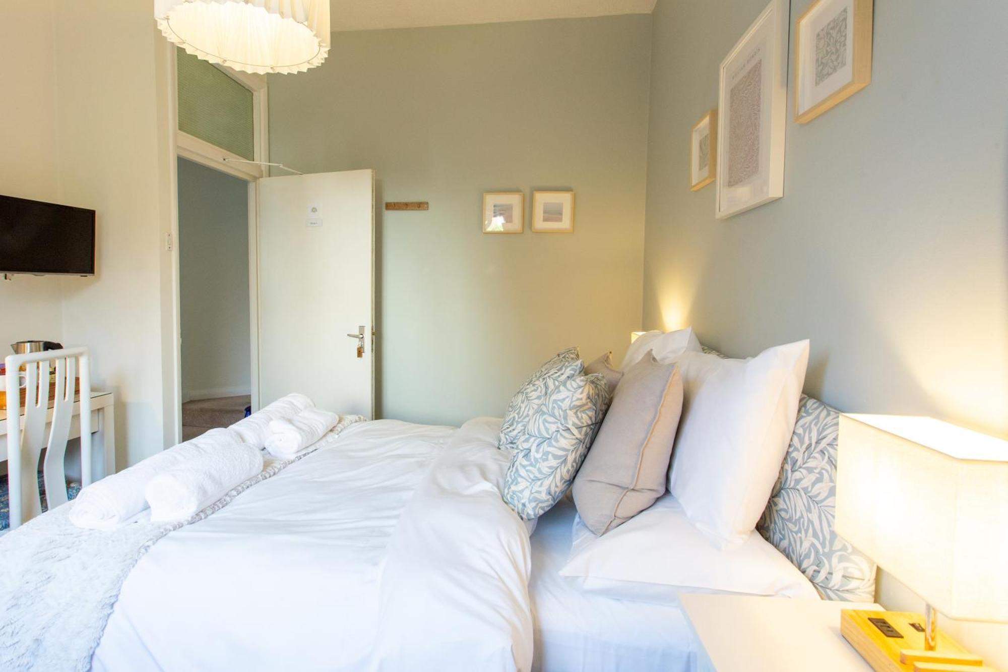 Hotel Harry'S House Poole Esterno foto