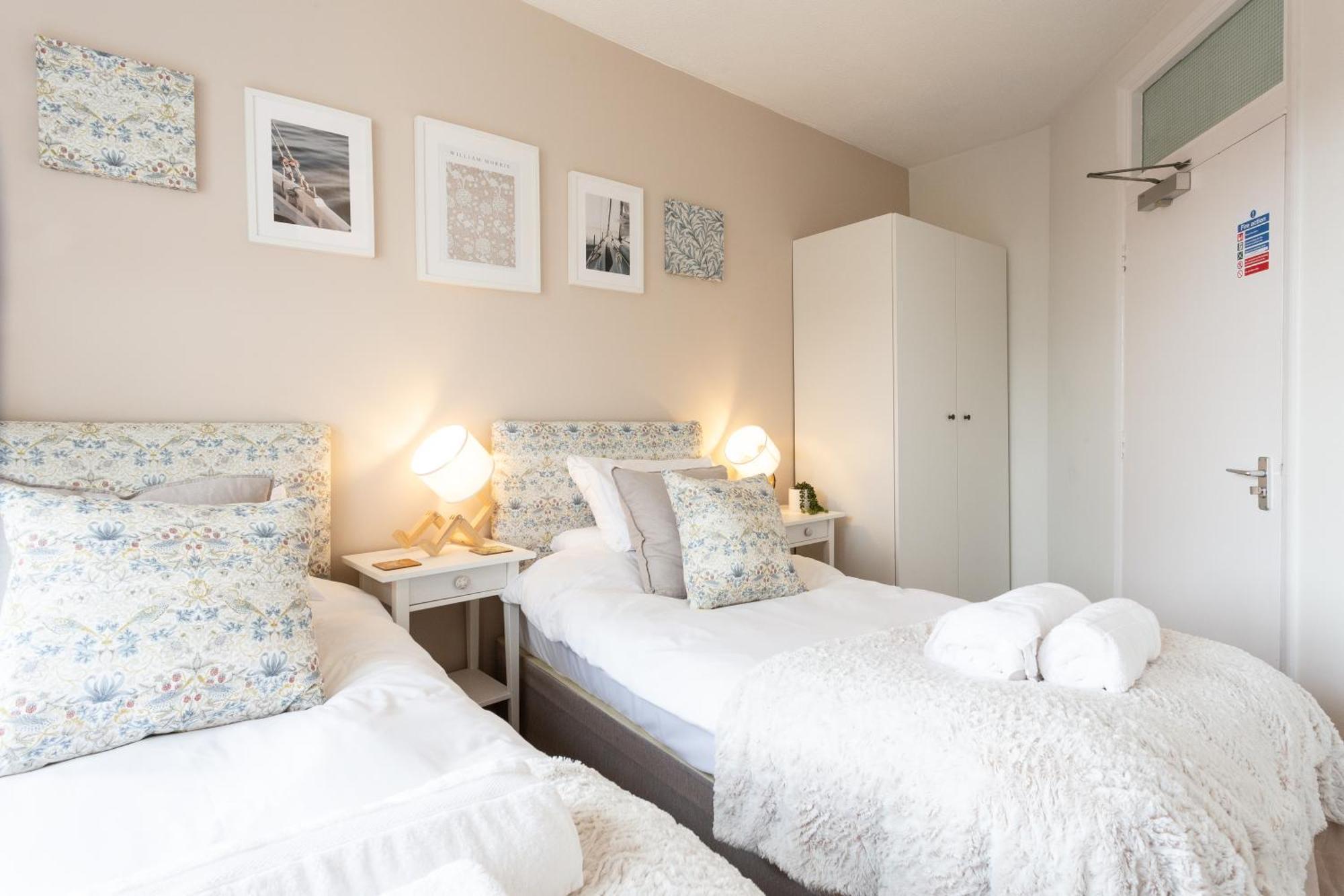 Hotel Harry'S House Poole Esterno foto